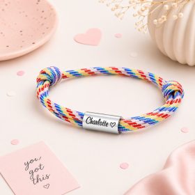   Személyre szabható madzag karkötő névvel és motívummal