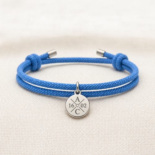 Egyedi gravírozott madzag karkötő monogrammal, dátummal