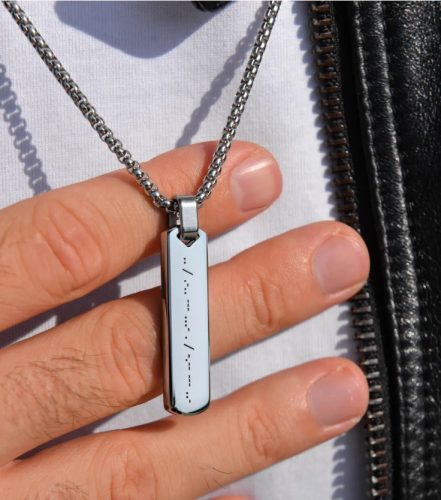 Egyedi gravírozott morzekódos férfi nyaklánc 